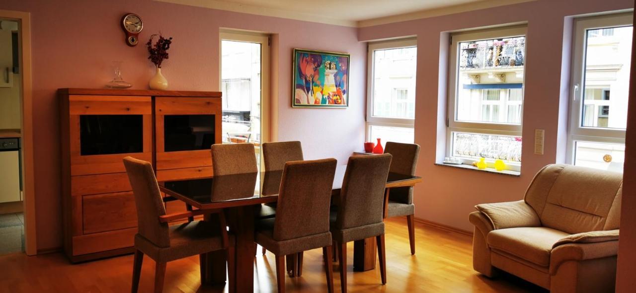 Tolle, gemütliche, voll möblierte 3 Zimmer Wohnung. Baden-Baden Exterior foto